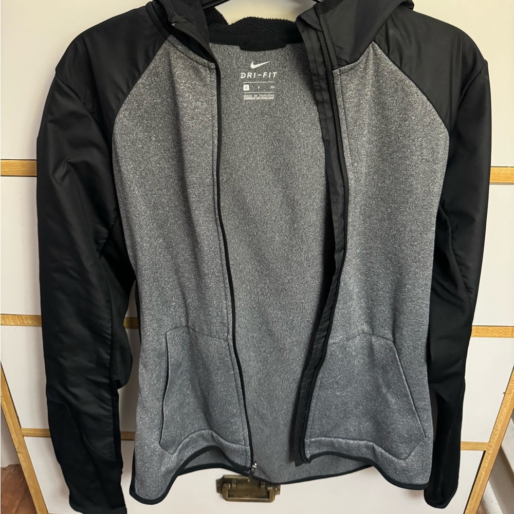 Nike Dri-Fit Jacket size Small